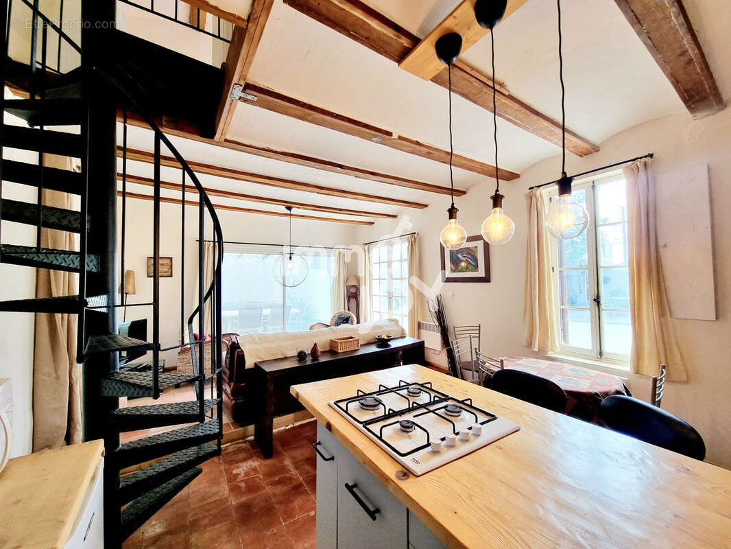 Maison à SAINT-ANDRE-DE-ROQUELONGUE