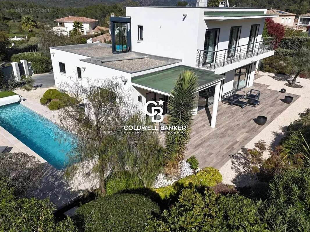 Maison à SAINT-RAPHAEL