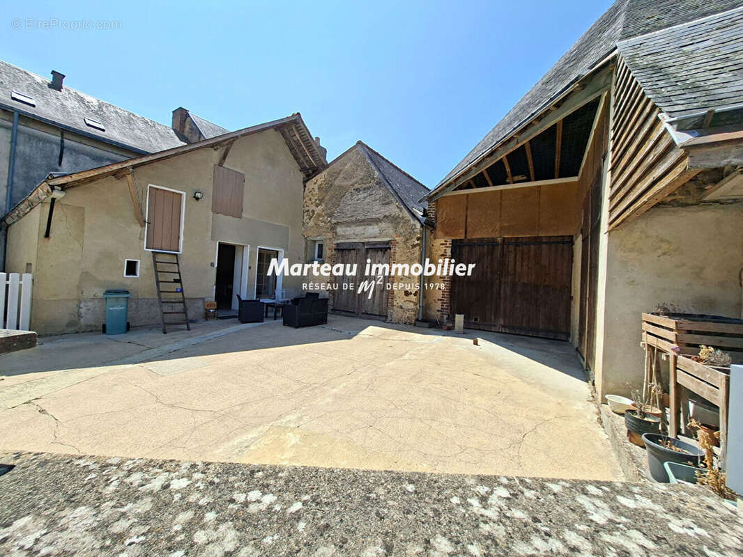 Maison de bourg Tresson 4 pièce(s) 125 m2 - photo 7