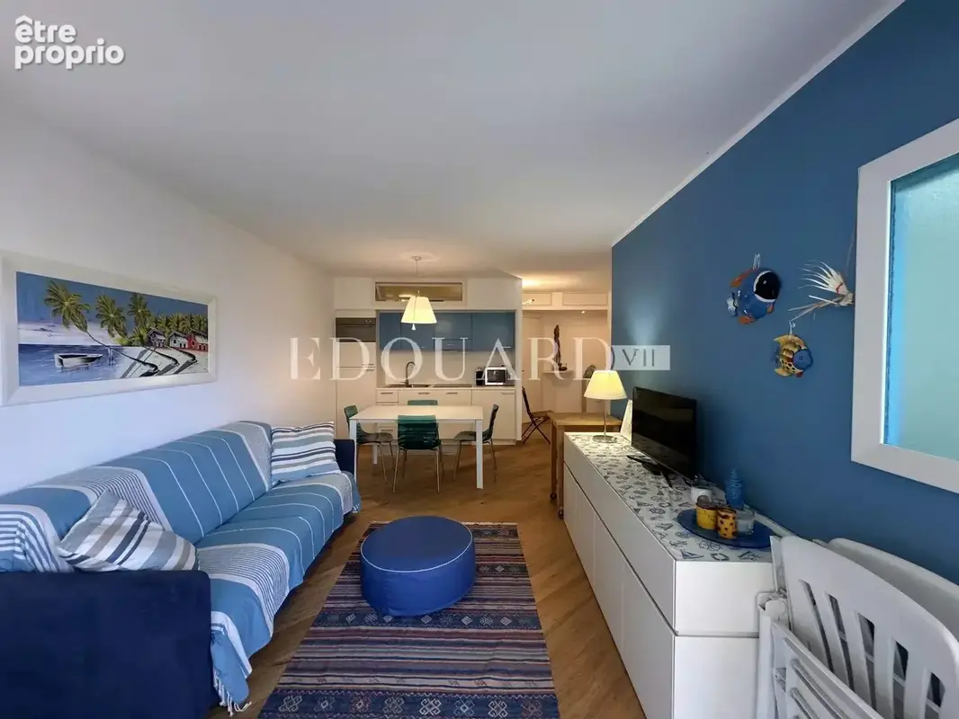 En exclusivité trois pièces en excellent état avec grande terrasse, vue mer et parking, face aux Sablettes - photo 21