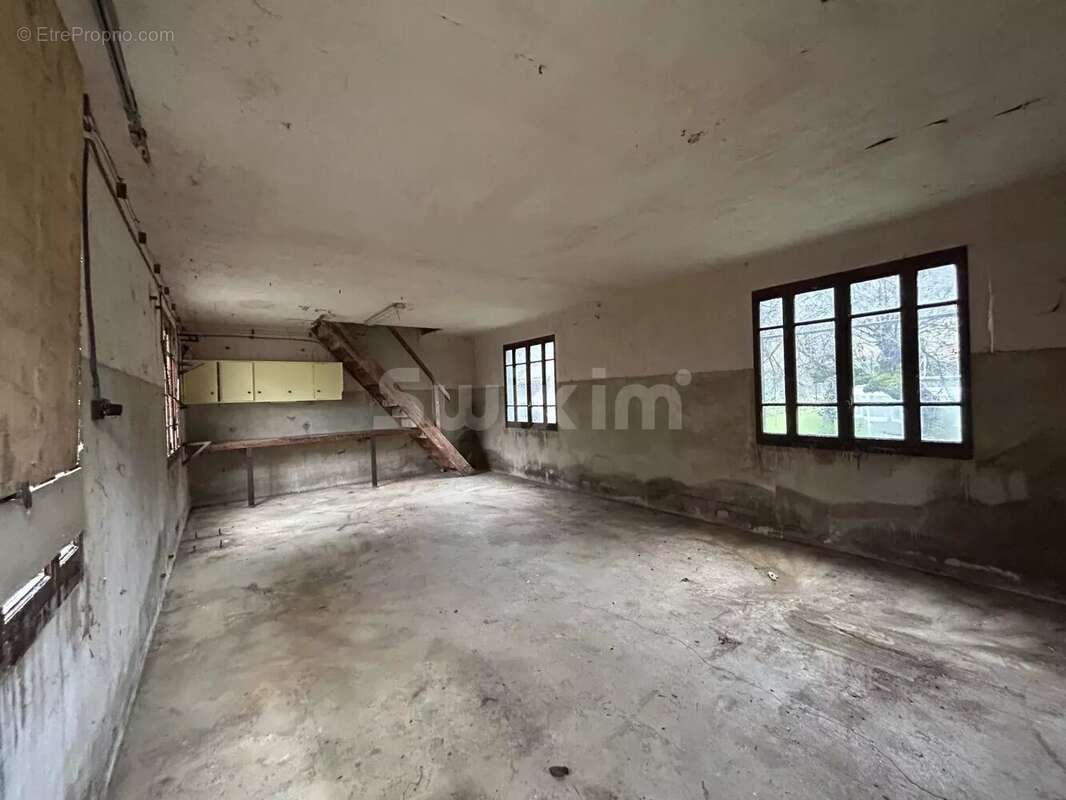 Maison à LONS-LE-SAUNIER