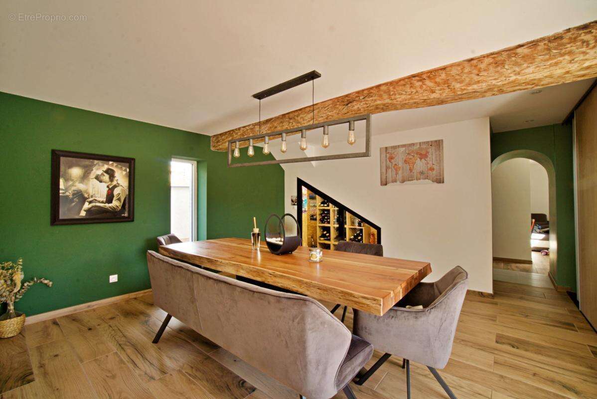 Maison à MESSIMY-SUR-SAONE