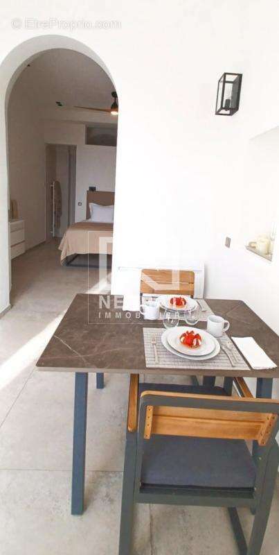 Appartement à TOURRETTES