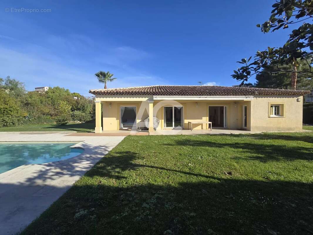 Maison à ANTIBES