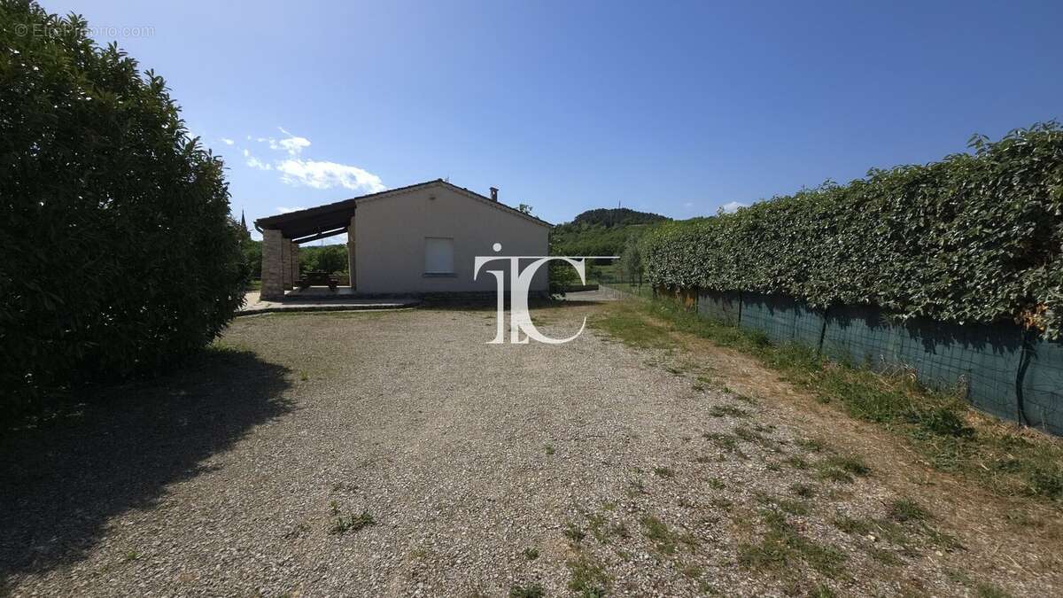 Maison à BERRIAS-ET-CASTELJAU