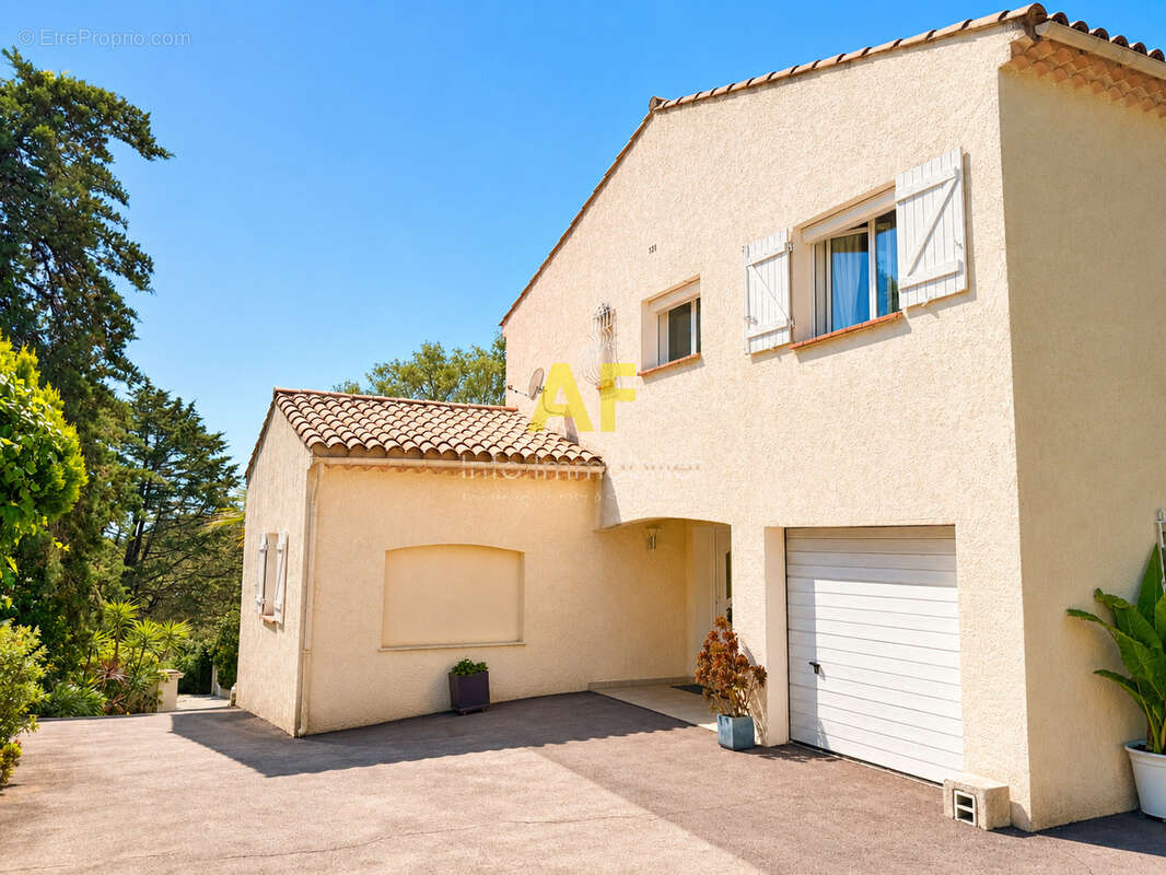 Maison à SAINT-RAPHAEL