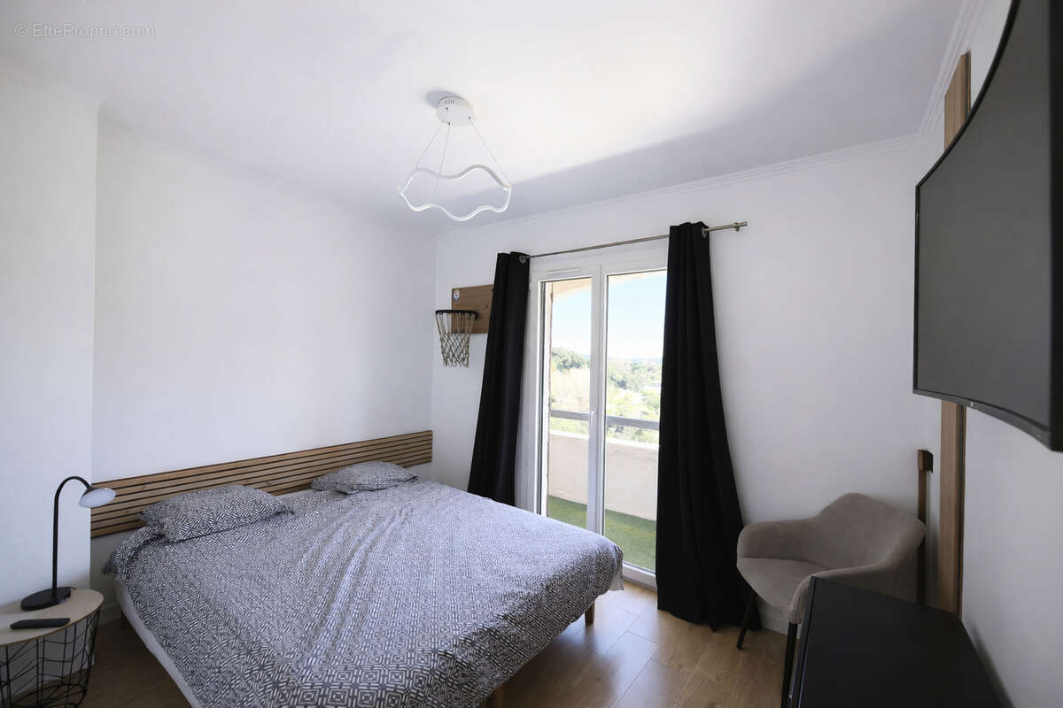 Maison à MANDELIEU-LA-NAPOULE