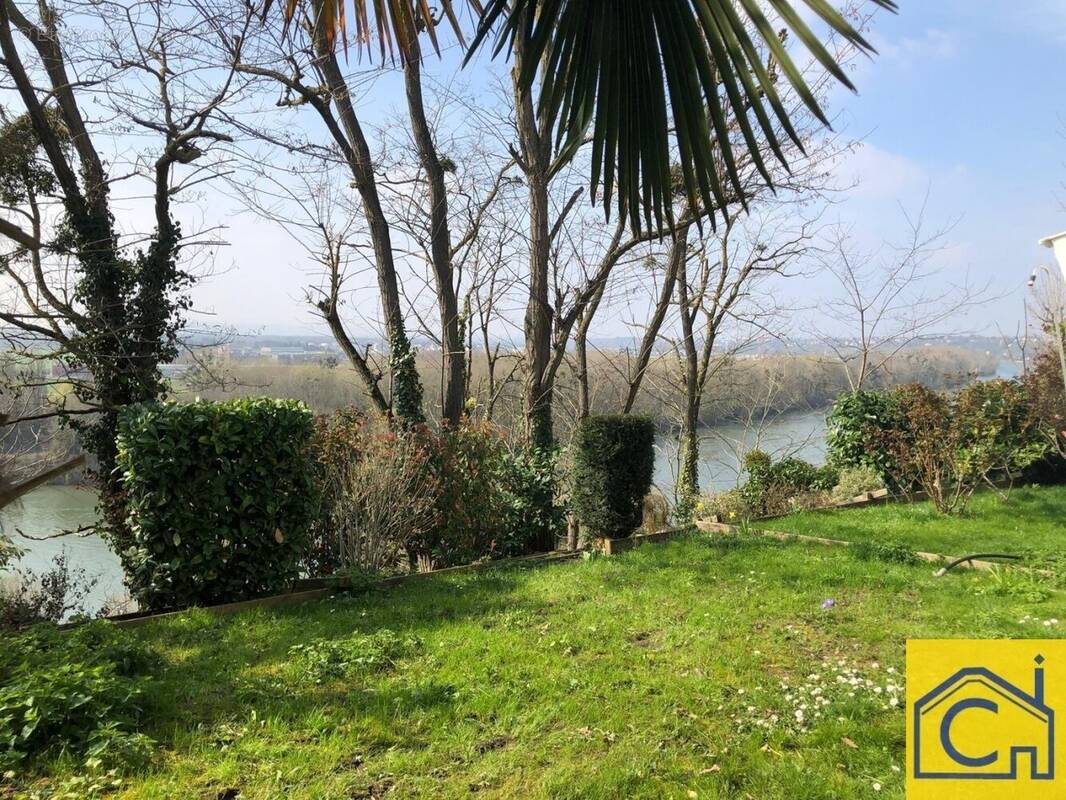 Maison à LA FRETTE-SUR-SEINE