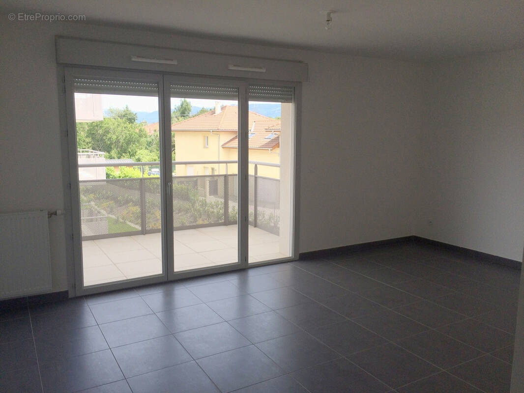 Appartement à VALLEIRY