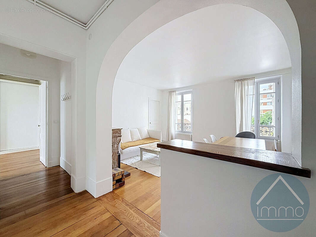 Appartement à ASNIERES-SUR-SEINE