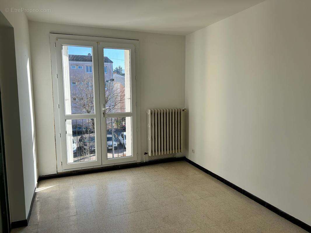 Appartement à VAISON-LA-ROMAINE