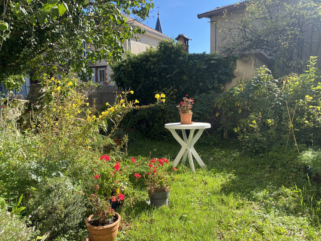 Maison à SAINT-LUPICIN