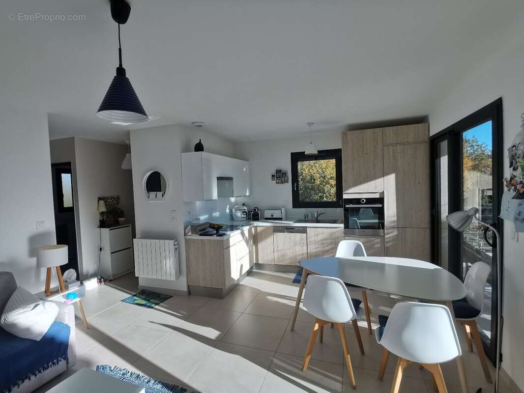 Maison à MEJANNES-LE-CLAP