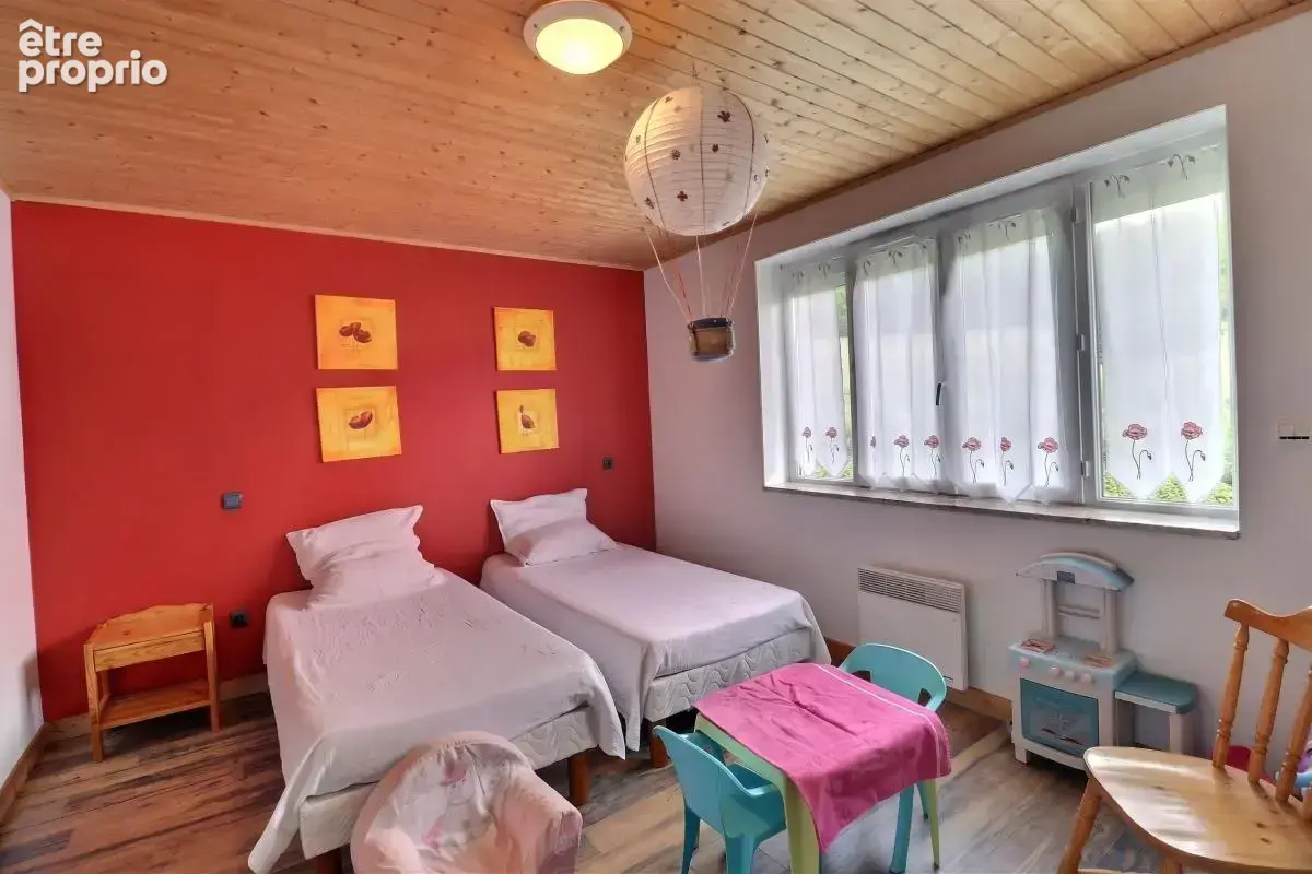 Ensemble immobilier avec 7 logements, bar et salle de réception (73240) - photo 12
