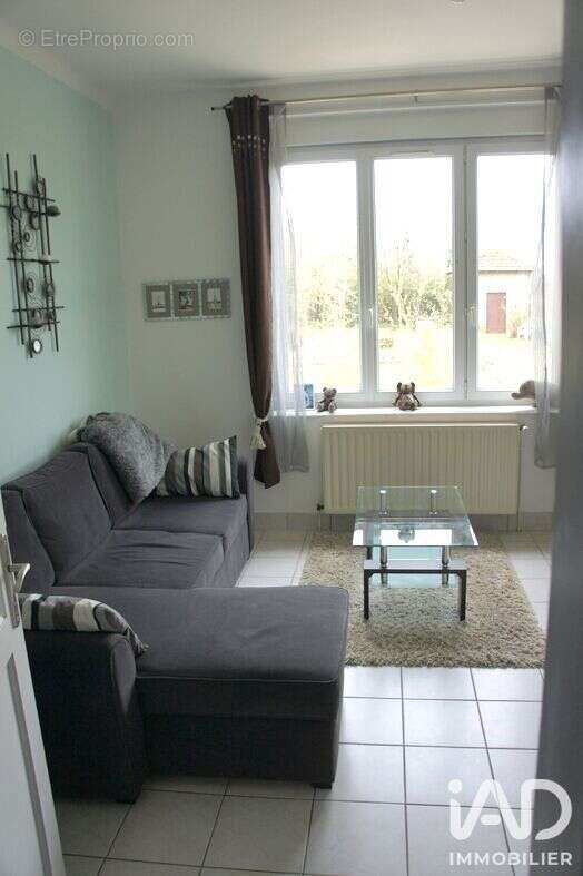 Maison 137 m² à Sainte-Marie-Aux-Chenes  - photo 4