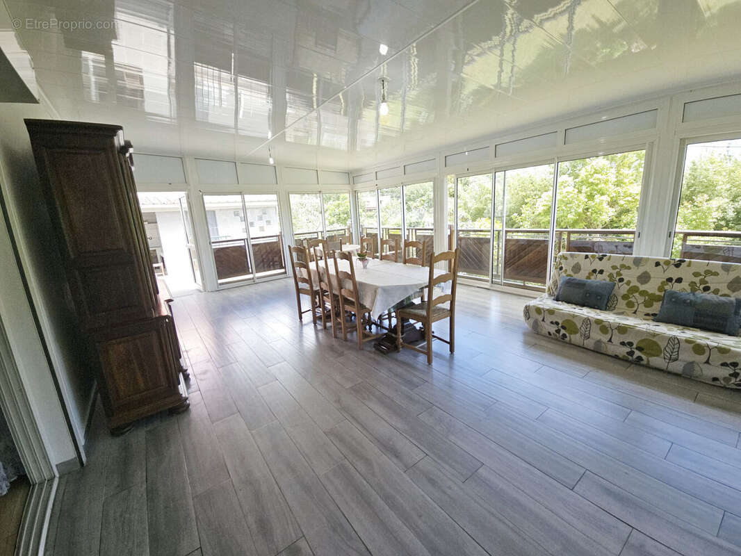 Photo 9 - Maison à SAINT-DENIS