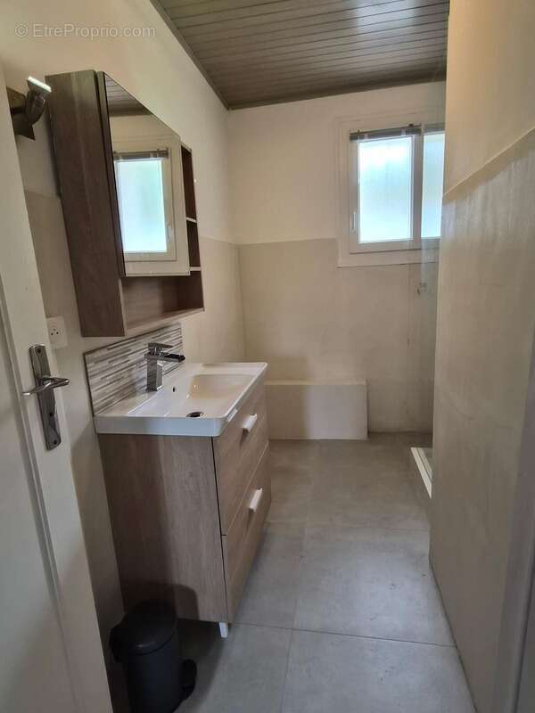 Maison de caractère avec piscine sur terrain arboré de 2452 m² JUGEALS NAZARETH (19) - photo 11