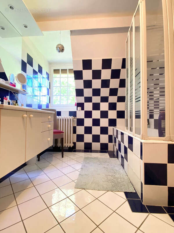 Maison à ARNIERES-SUR-ITON