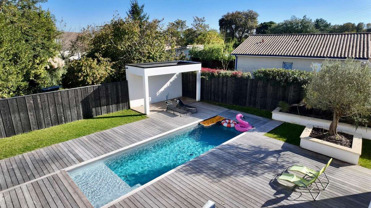 Maison à LE TAILLAN-MEDOC