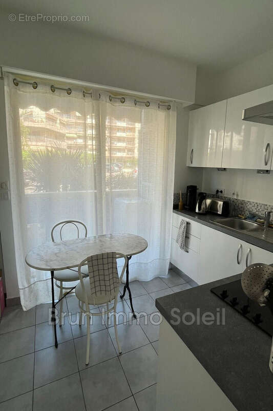Appartement 75 m² à Cagnes-Sur-Mer  - photo 6