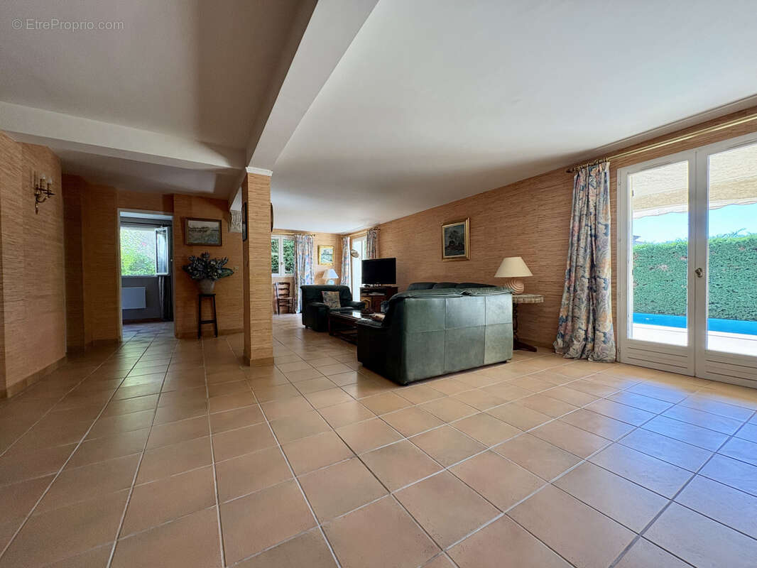 Maison à SAINT-RAPHAEL