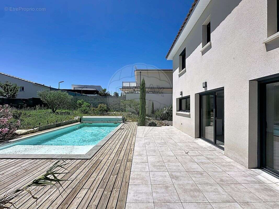 Maison à NIMES