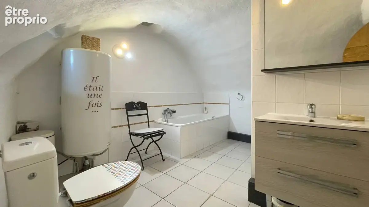 À 10 min d’Uzès, maison de village à réinventer avec terrasse panoramique - photo 23