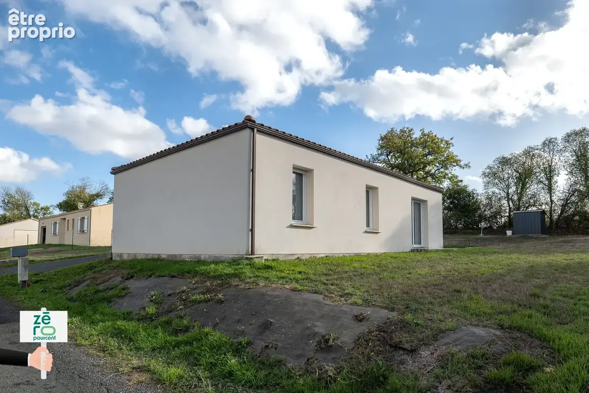 A Bessay, Construction 2017, 3 chambres, garage et jardin arboré de 1 000 m2 - photo 28