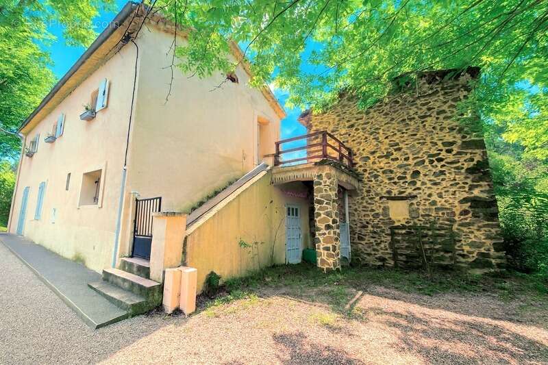 Maison à MOLIERES-SUR-CEZE