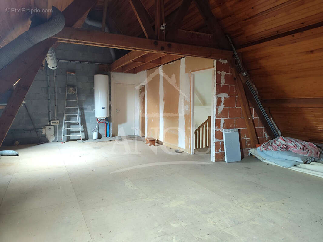 Maison à CORMAINVILLE