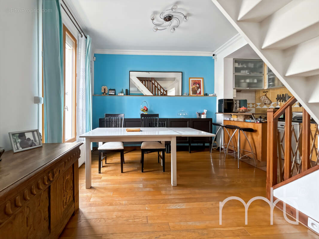 Appartement à COLOMBES
