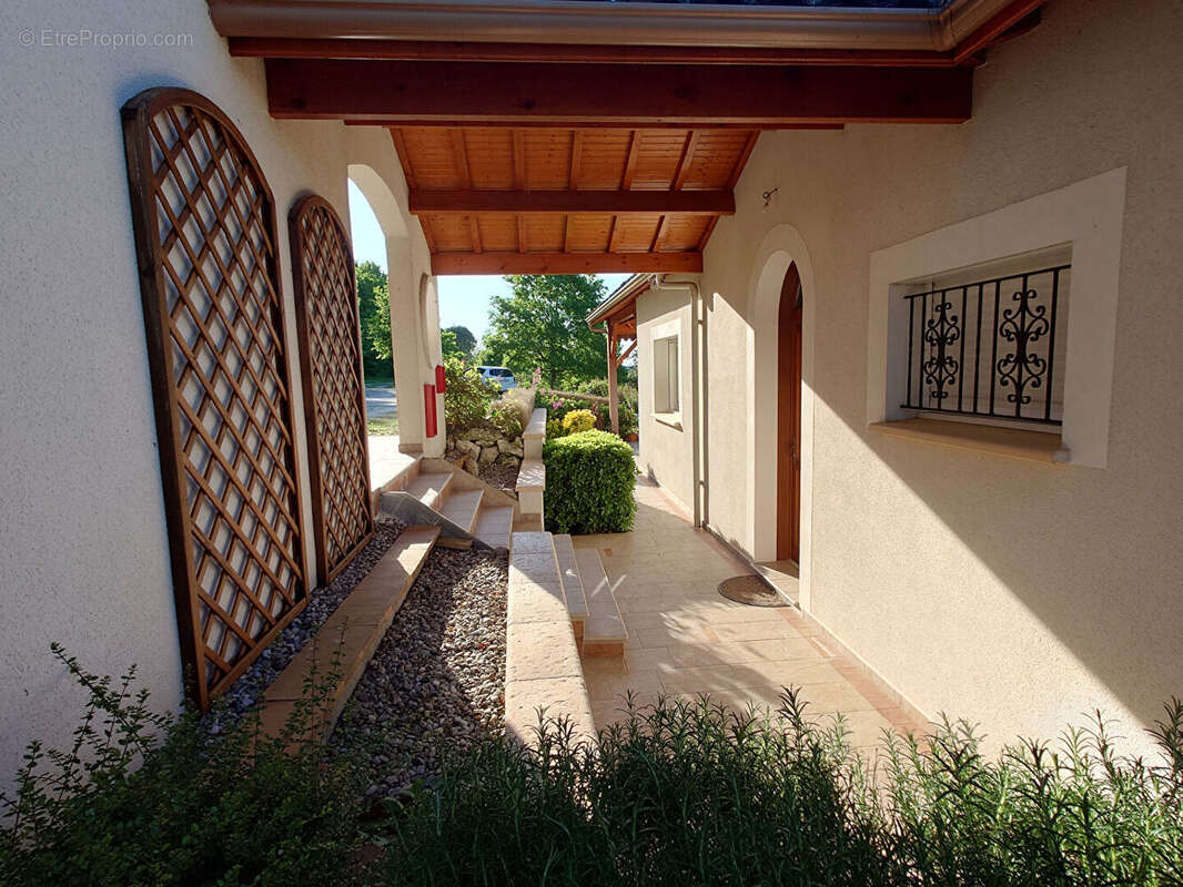 Maison à DOLMAYRAC