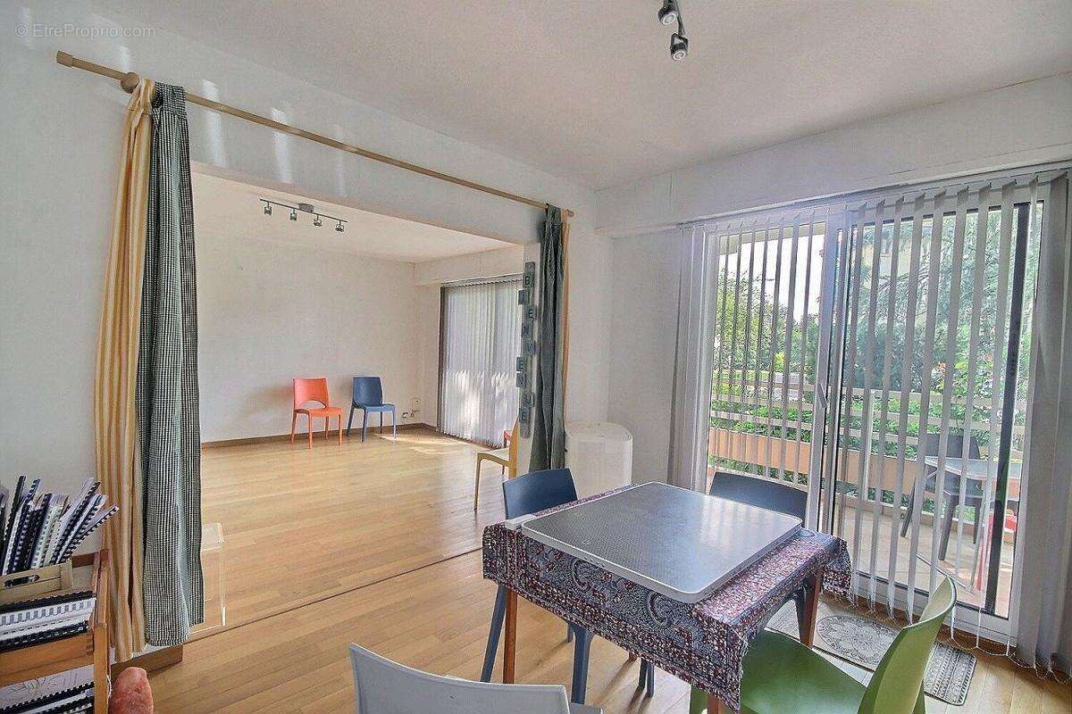 Appartement à BILLERE