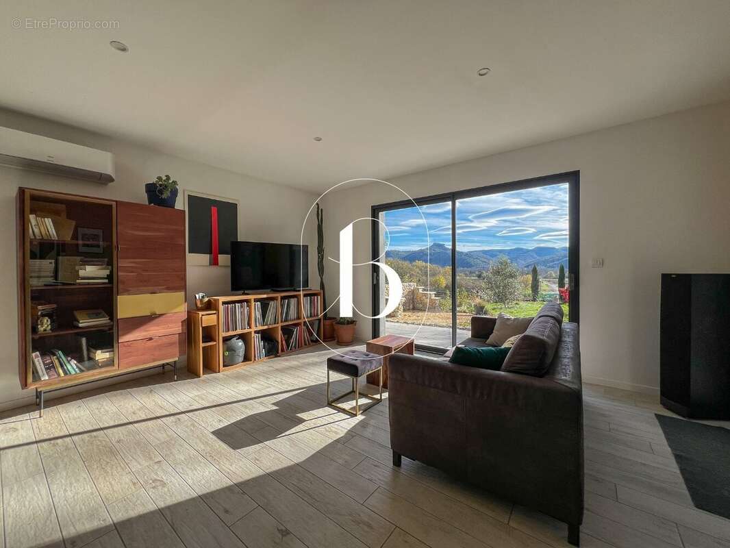 Maison à SAINT-ALBAN-AURIOLLES