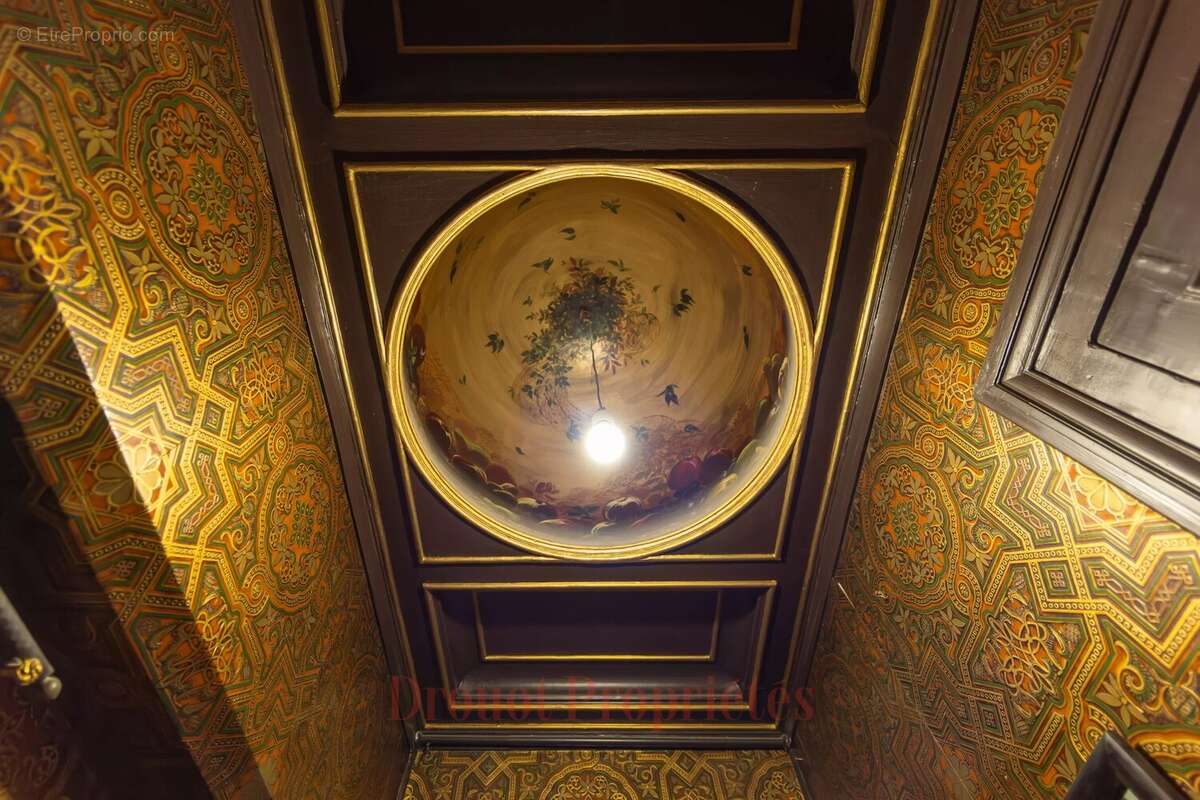 Appartement à PARIS-9E