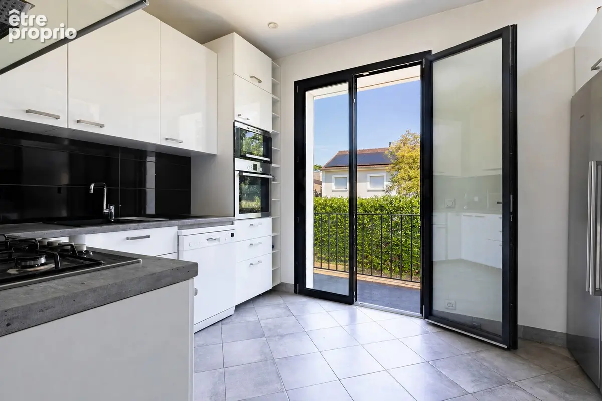 Maison 7 pièces avec piscine sur terrain de 1027 m² - photo 6