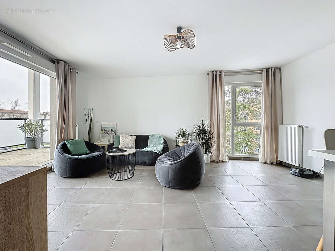 Appartement à CRAPONNE