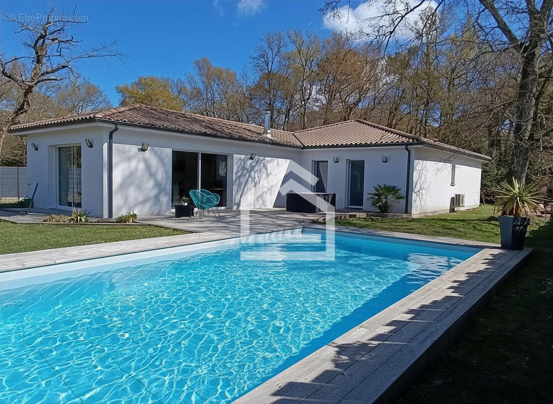 Maison à LE TAILLAN-MEDOC