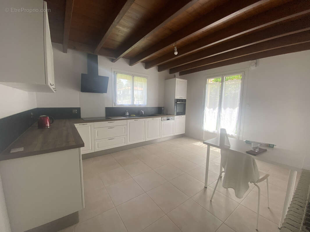 Maison à BESSINES