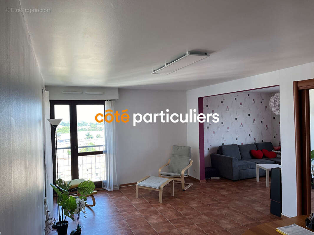Route de Seysses - Type 4 de 74m²+2 loggias - Loué 890 - photo 4