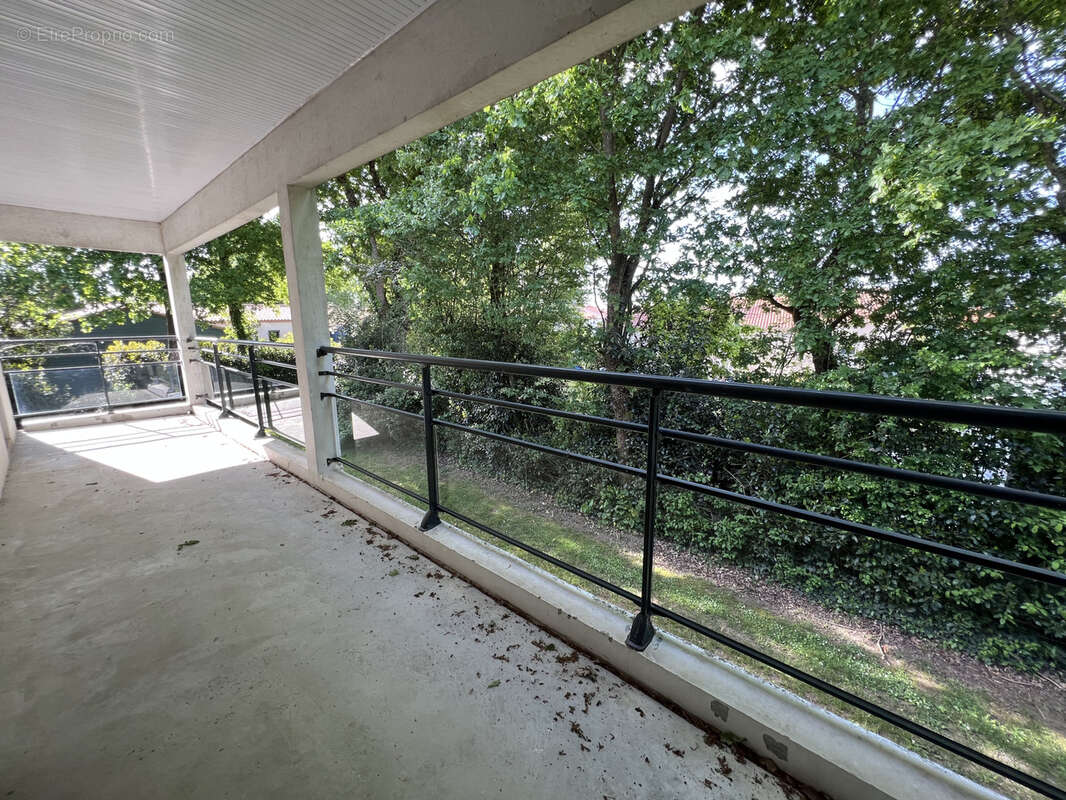 Appartement à LE POIRE-SUR-VIE
