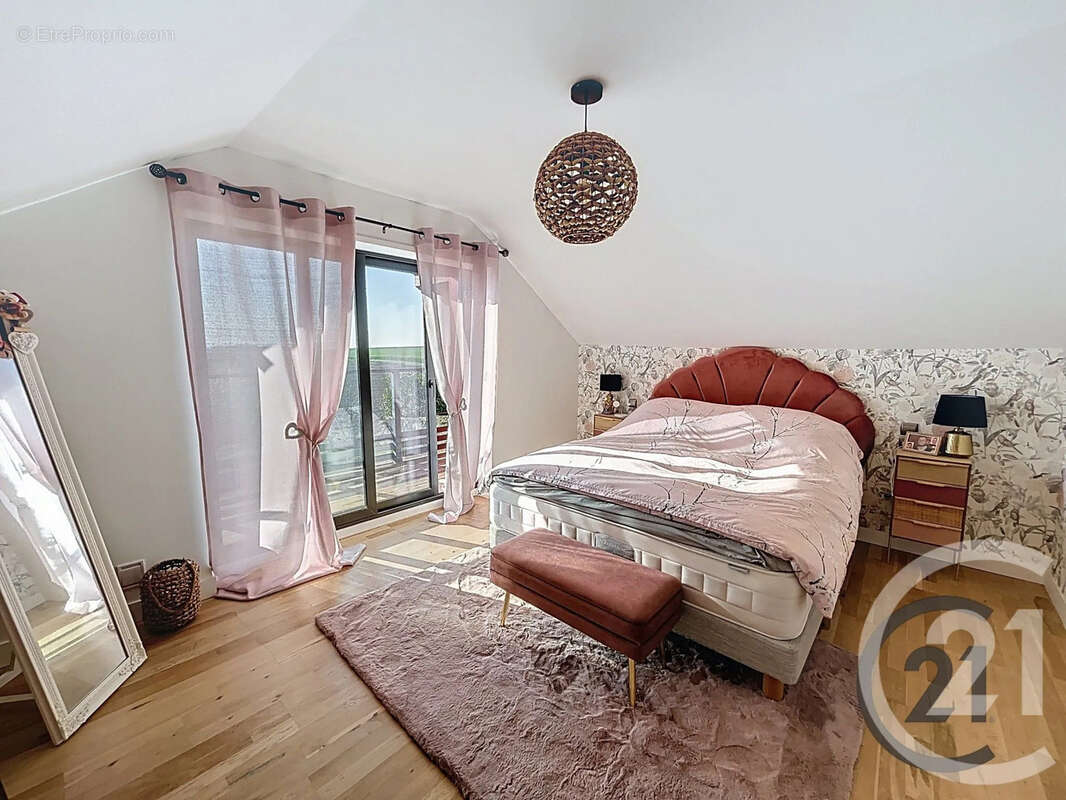 Maison 252 m² à Ruvigny  - photo 15