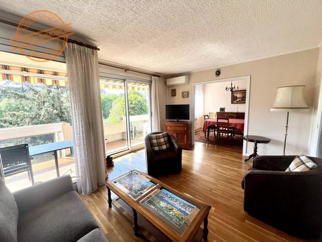 Appartement à CHAMPAGNE-AU-MONT-D'OR