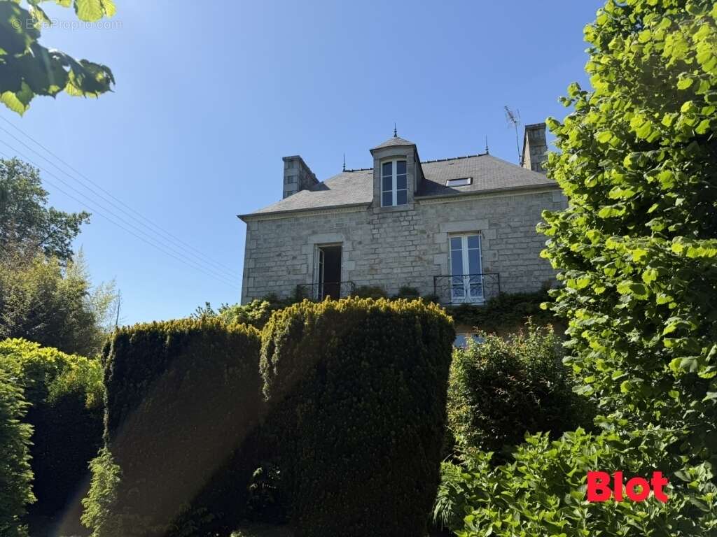 Maison à PLOUER-SUR-RANCE