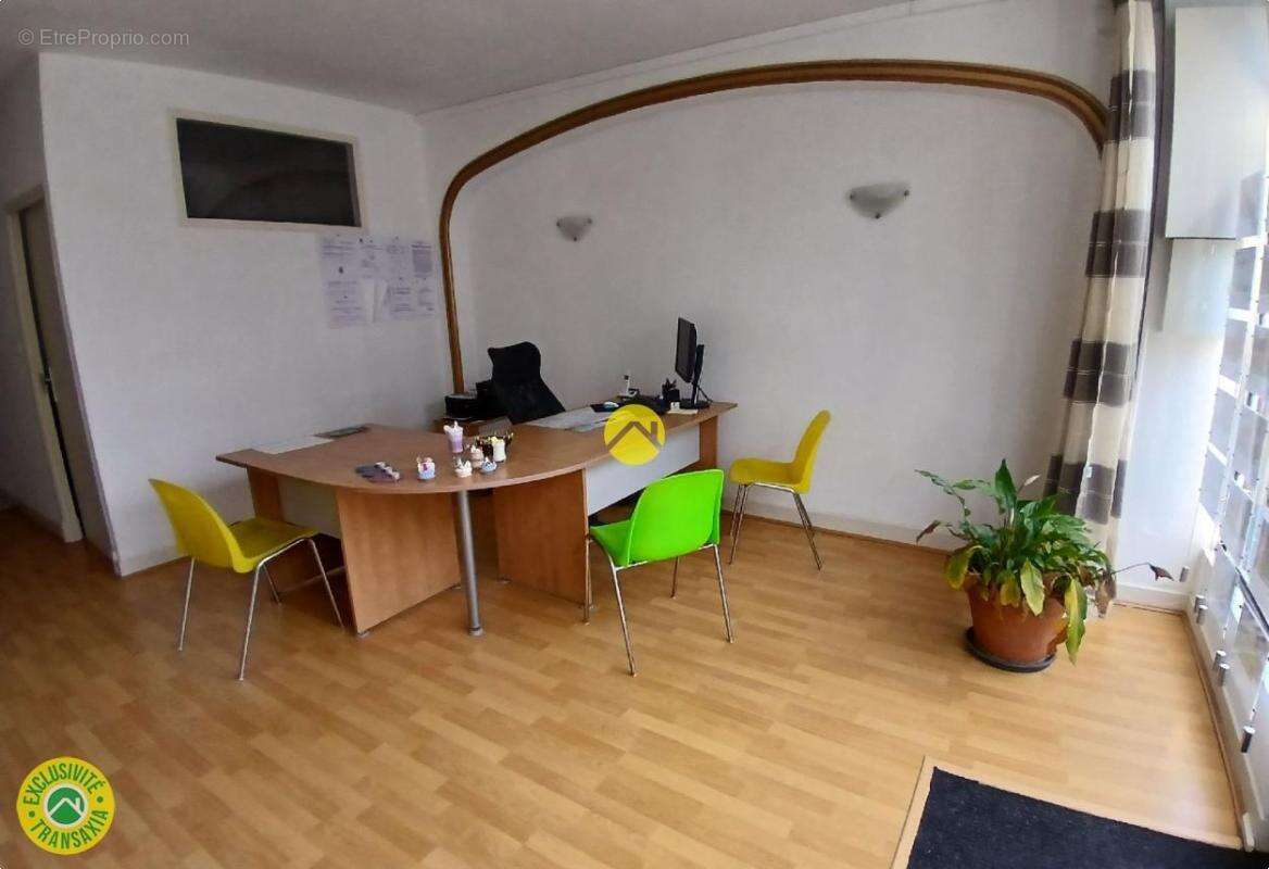 Appartement à NERIS-LES-BAINS