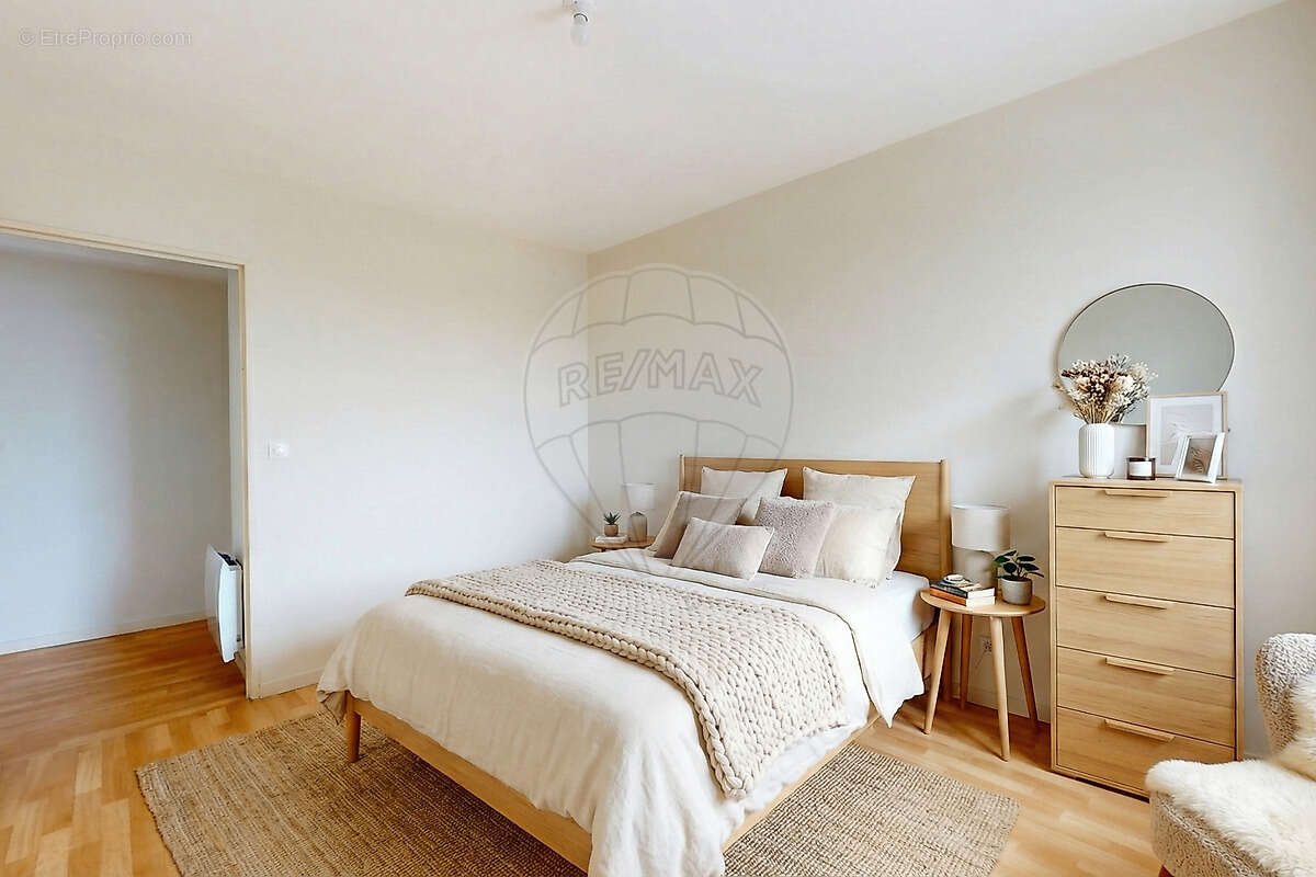 Appartement à SAINT-JEAN-DE-BRAYE