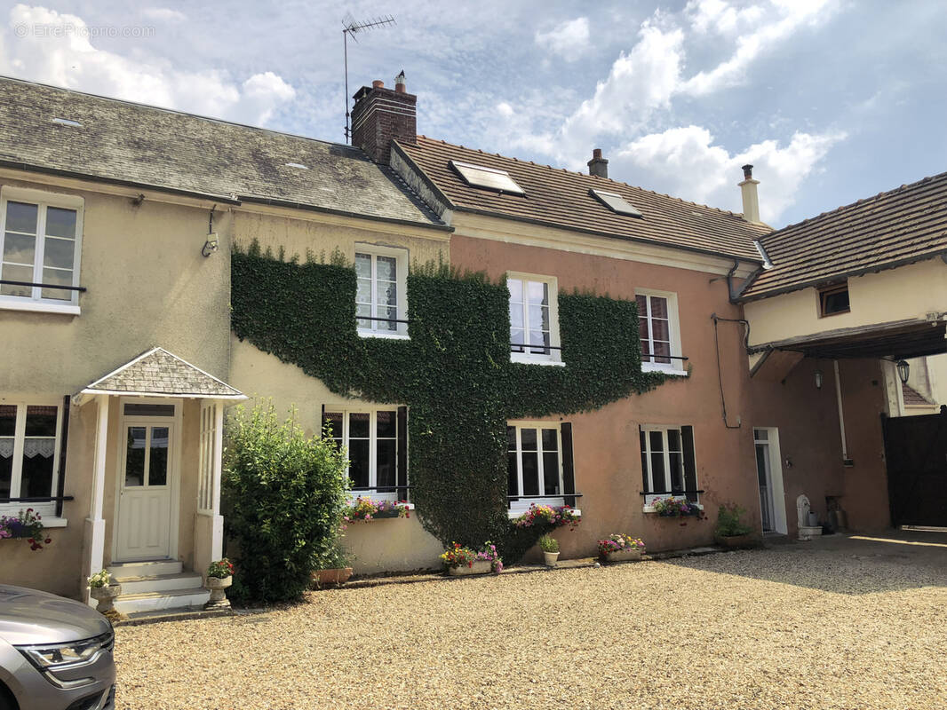 Maison à MARCILLY