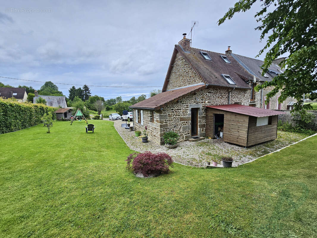 Maison à LA CHAPELLE-BICHE