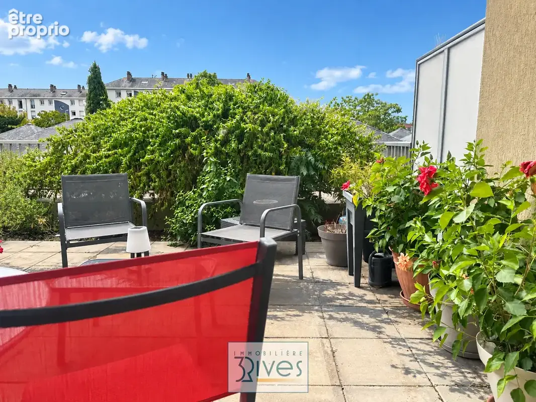 Appartement T3 avec grande Terrasse plein Sud - photo 2