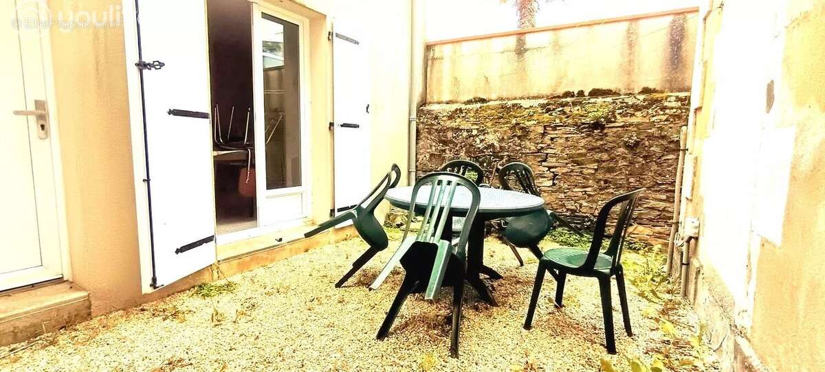 Commerce à LES SABLES-D&#039;OLONNE